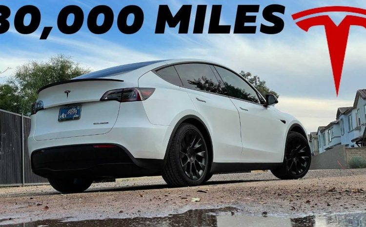 Как Tesla Model Y держится после 30 тысяч километров пробега? Стоит ли покупать?